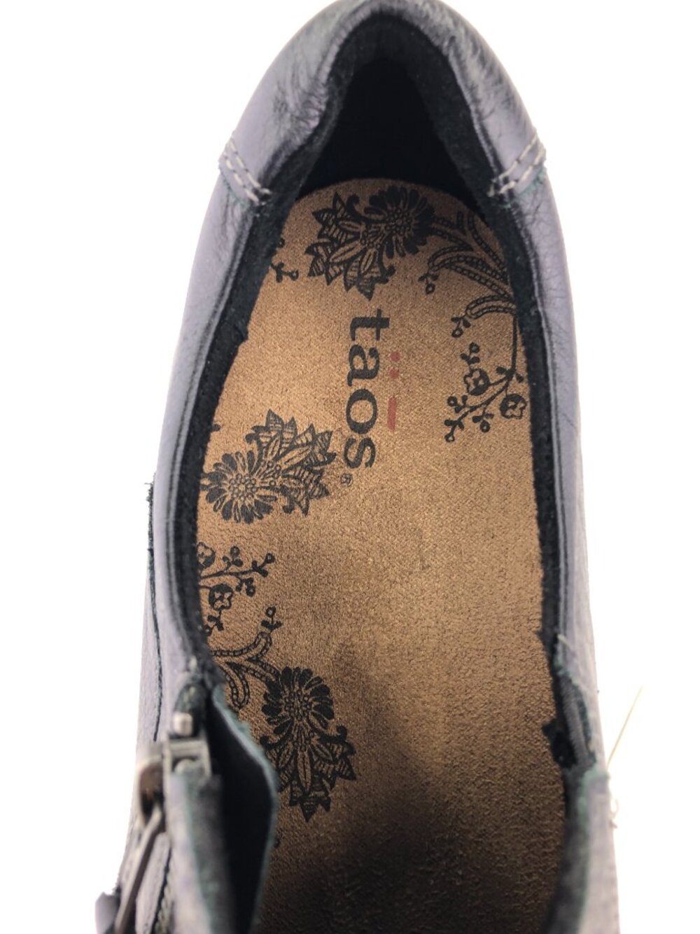 Taos Character Black Leather Zip Casual Flats 9.5 - Picture 9 of 12